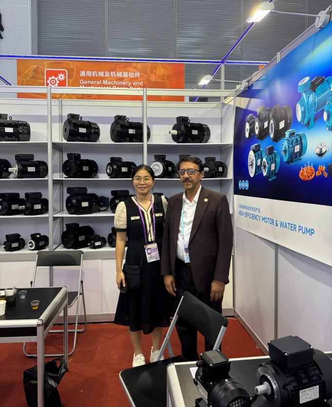 Casa de alum&iacute;nio Motor ass&iacute;ncrono de 3 fases 5.5KW 7.5HP 4 polos 380V 50HZ 1440 RPM Imperme&aacute;vel fechado 75/90mm Para bomba Hawk 15