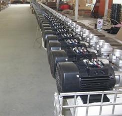 Motor de indução elétrico trifásico de 5,5KW 4HP Eixo macho 380V AC Voltagem 50Hz À prova d'água Potência nominal de 5KW para máquina de limpeza 12