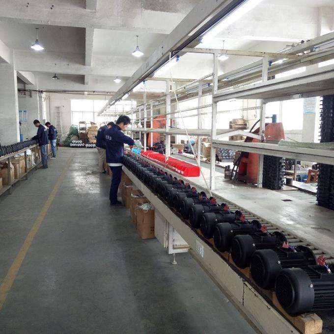Motor de indução elétrico trifásico de 5,5KW 4HP Eixo macho 380V AC Voltagem 50Hz À prova d'água Potência nominal de 5KW para máquina de limpeza 11